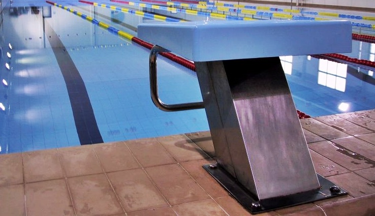 Desporto Escolar reúne cerca de 100 alunos na piscina de Ouressa